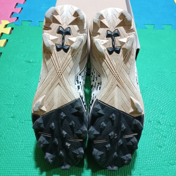 Men's Under Armour Baseball Cleats - Picture 2 of 7